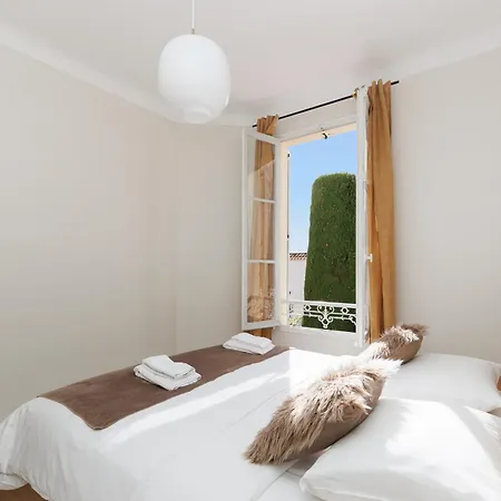 Apartmán Yello Yourhosthelper