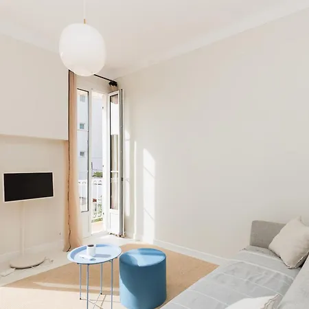 Yello Yourhosthelper Apartamento Cannes