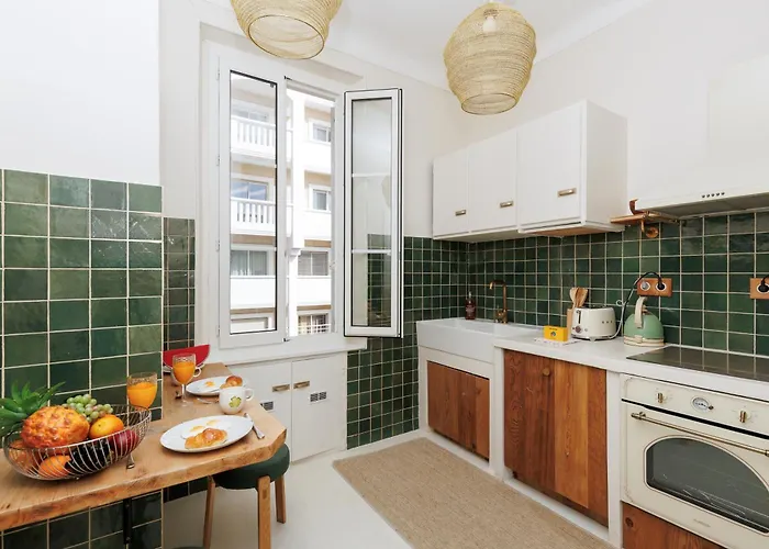 Yello Yourhosthelper * Cannes