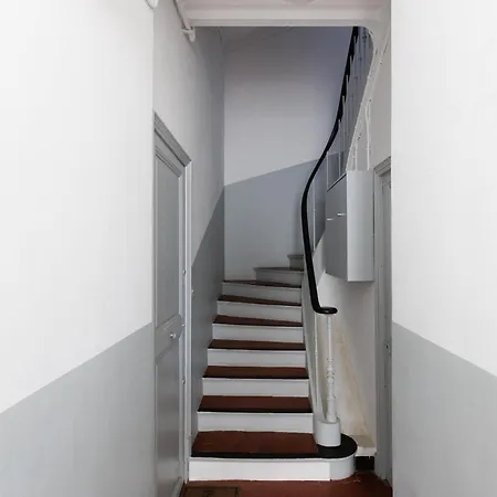 Yello Yourhosthelper Apartment Cannes